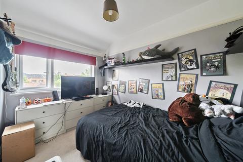 5 Dudley Drive, Ruislip, HA4 6QN