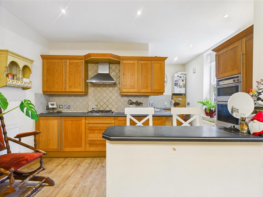 CAM03145 G0-PR0336-STILL004.jpg