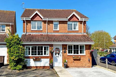 Kingfisher Drive, Littlehampton BN17