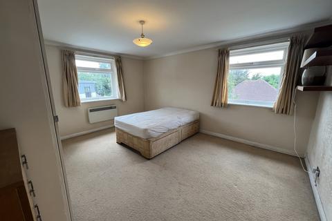 2 bedroom flat to rent, Dorchester Court Greenlands Road, Staines-upon-Thames TW18