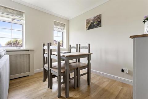 2 bedroom flat for sale, Nutley Avenue, Worthing BN12