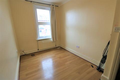 undefined, Murchison Road, London E10