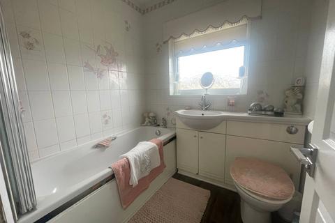 15 Boucher Drive, Northfleet, Gravesend, DA11 7JA