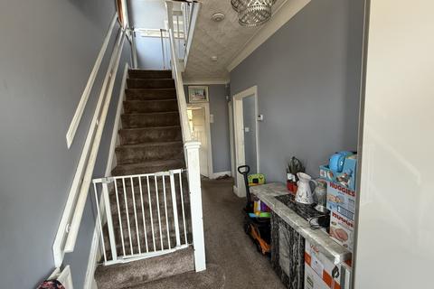 4 bedroom semi-detached house for sale, Baring Avenue, Bradford, West Yorkshire, BD3