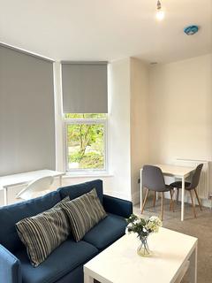 1 bedroom flat to rent, Flat 1 15 Kelso Road, LS2 9PR