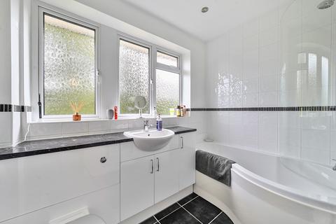 undefined, Culverden Down, Kent TN4