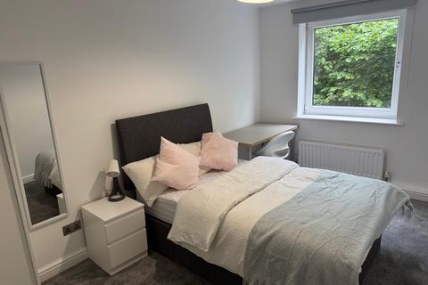 4 bedroom flat to rent, Flat 31, 205 Clarendon Road, Leeds, LS2 9DU