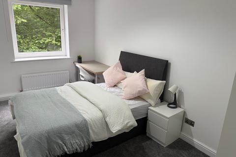 4 bedroom flat to rent, Flat 31, 205 Clarendon Road, Leeds, LS2 9DU