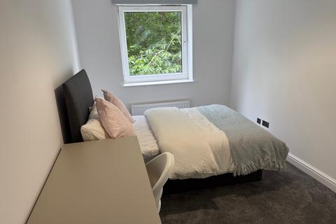 4 bedroom flat to rent, Flat 31, 205 Clarendon Road, Leeds, LS2 9DU
