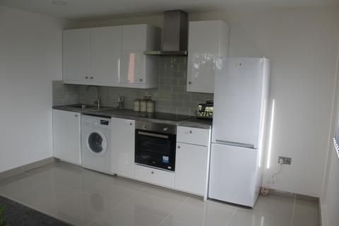 3 bedroom flat to rent, Flat 15, 59-61 Clarendon Road, LS2 9NZ