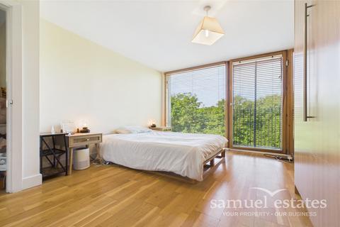 2 bedroom apartment for sale, Bennets Courtyard, Watermill Way, Colliers Wood, SW19