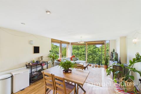 2 bedroom apartment for sale, Bennets Courtyard, Watermill Way, Colliers Wood, SW19