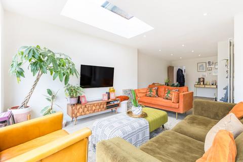 44 Burymead, Stevenage, SG1 4AY