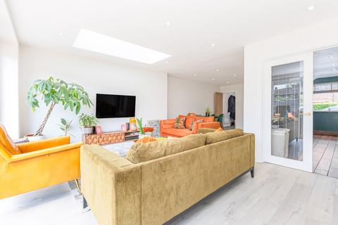 44 Burymead, Stevenage, SG1 4AY