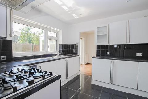 5 Gable Close, Crayford, Dartford, DA1 4AD
