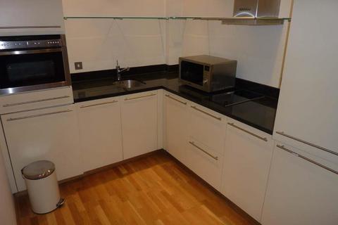 Studio to rent, 10 Hosier Lane, London EC1A