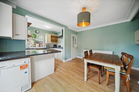 47 Kirkstall Mount, Leeds, LS5 3DP