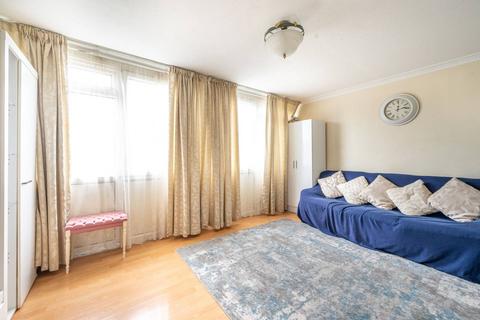 2 bedroom maisonette for sale, John Barnes Walk, Stratford, London, E15