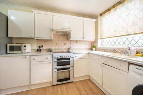 2 bedroom maisonette for sale, John Barnes Walk, Stratford, London, E15