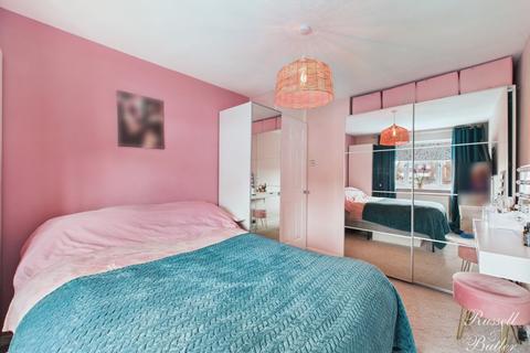 3 bedroom semi-detached house for sale, March Edge, Buckingham