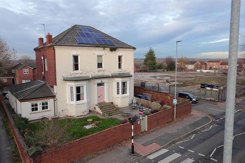 4 bedroom detached house for sale, Lumley Street, Castleford