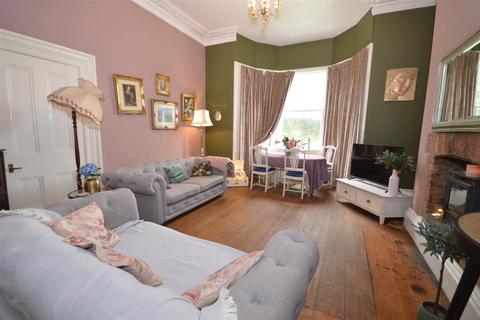 4 bedroom detached house for sale, Lumley Street, Castleford