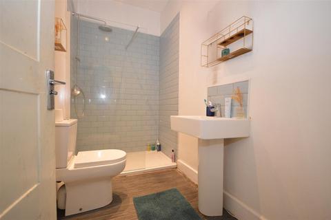 4 bedroom detached house for sale, Lumley Street, Castleford