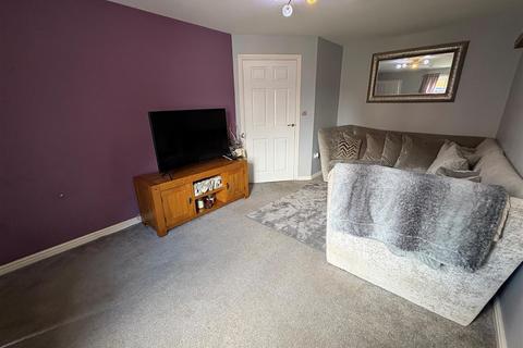 39 Allerton View, Thornton, Bradford, BD13 3AG