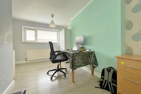 12 Argus Close, Romford, RM7 8NJ