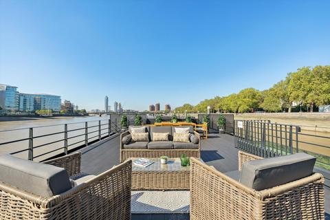 undefined, Cadogan Pier, Cheyne Walk, London, SW3