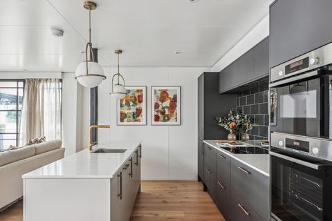 undefined, Cadogan Pier, Cheyne Walk, London, SW3