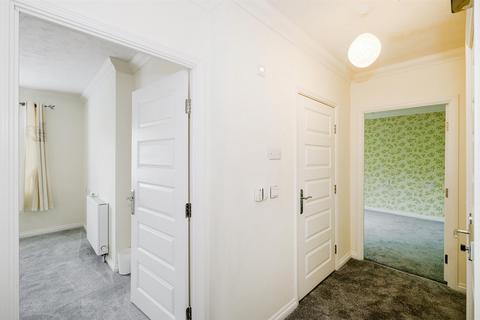 undefined, Hall Lane, Chingford