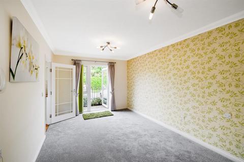 undefined, Hall Lane, Chingford
