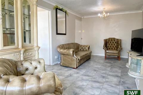 9 Chanterelle Gardens, Wolverhampton, WV4 5SH