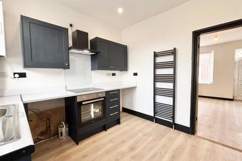 2 bedroom terraced house to rent, Brinckman Street, Barnsley
