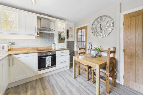 32 Highfields, Market Drayton, TF9 3EL