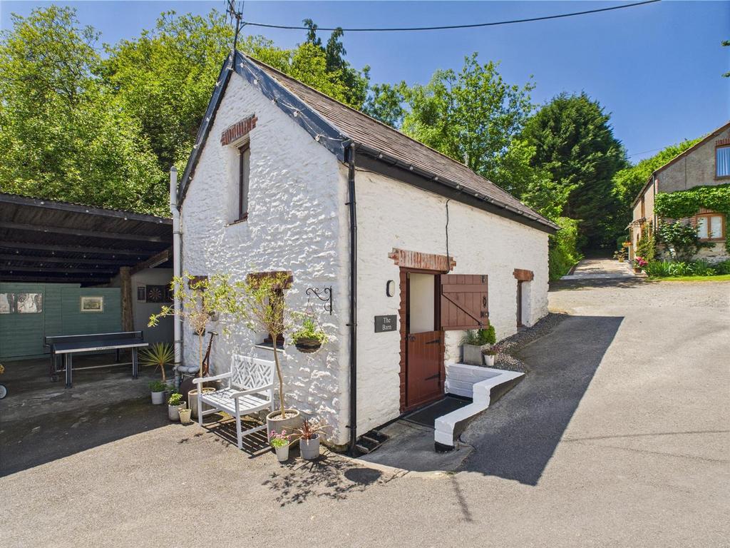 CAM02742 G0-PR0026-STILL001.jpg