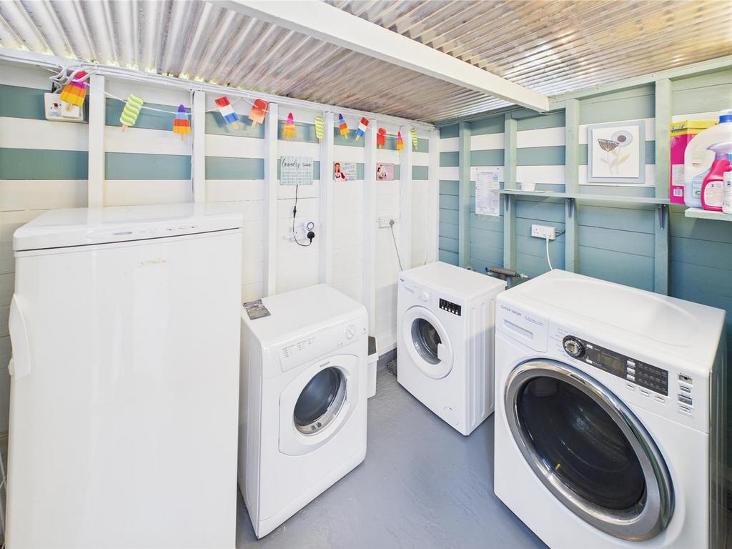 CAM02742 G0-PR0026-STILL071.jpg