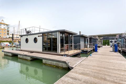 1 bedroom houseboat for sale, Pontoon 32, East Jetty BN2