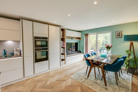 7 Airedale Quay, Rodley, Leeds, LS13 1NZ