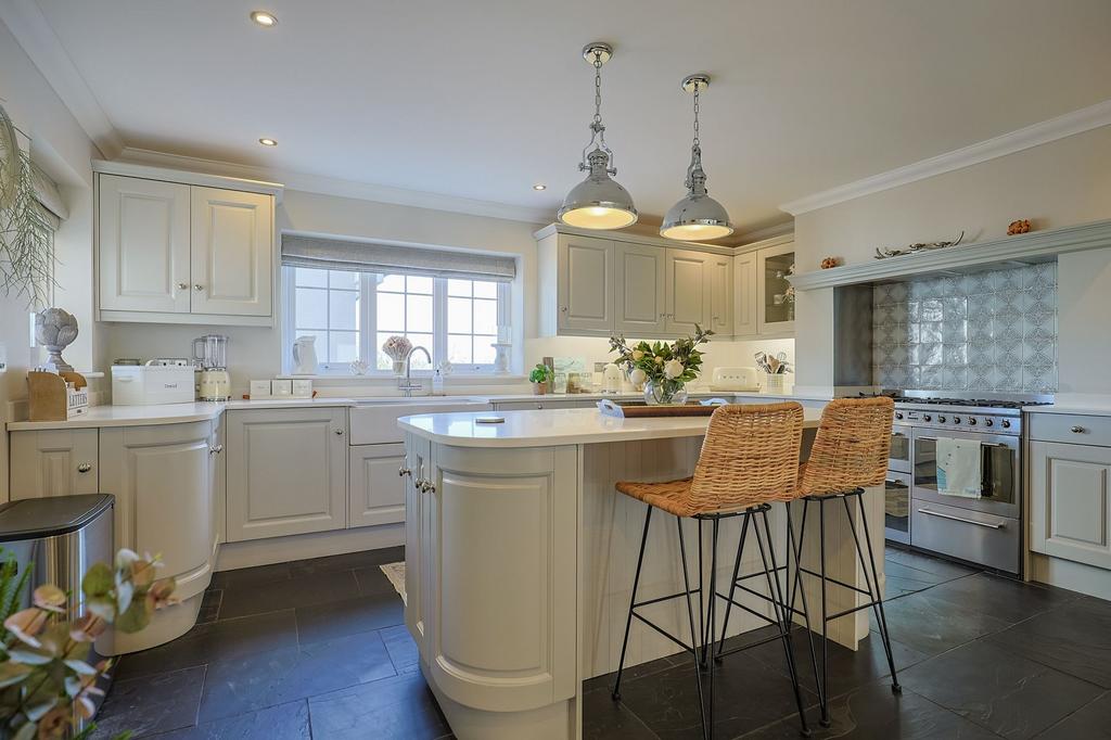 Open kitchen / dining room/ family room