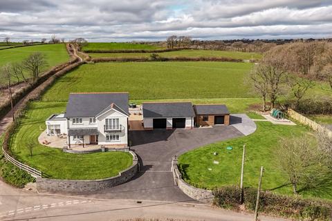 4 bedroom detached house for sale, Pedrheol, Llanddarog, Carmarthen, SA32