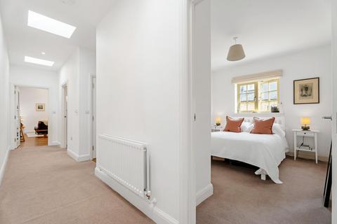124 New Road, Woodstock, OX20 1PD