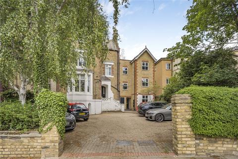 Flat 6, More House, 26 The Grove, Isleworth, TW7 4JU