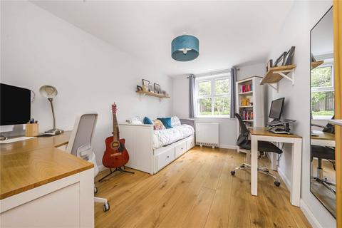 Flat 6, More House, 26 The Grove, Isleworth, TW7 4JU