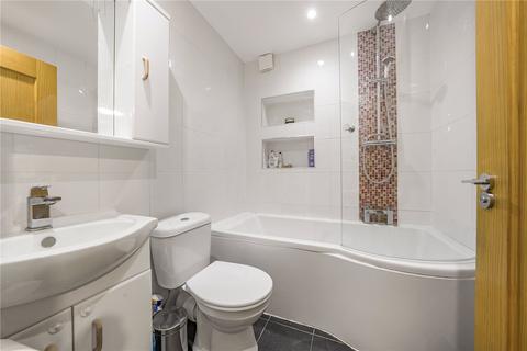 Flat 6, More House, 26 The Grove, Isleworth, TW7 4JU
