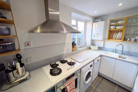 2 bedroom flat for sale, Gloucester Street, London, SW1V