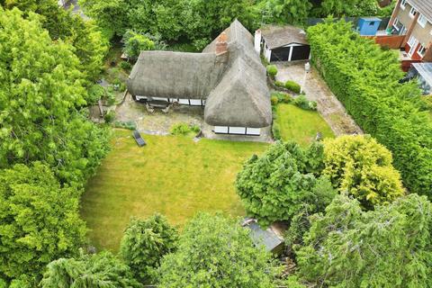 4 bedroom cottage for sale, 36a Elm Road, Reading RG6