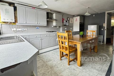 4 bedroom terraced house for sale, Sanctuary Close, Harefield, Uxbridge