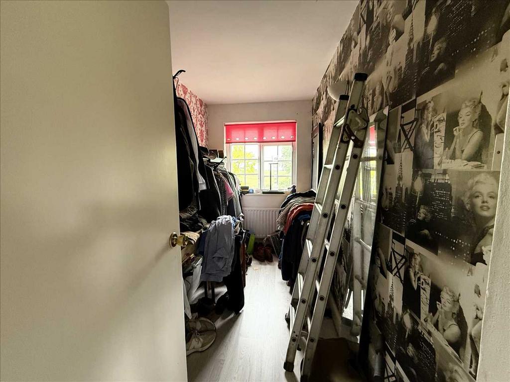 Nursery / Dressing
